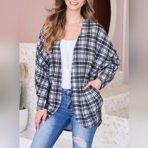 Black and White Plaid Batwing Sleeves Cardigan